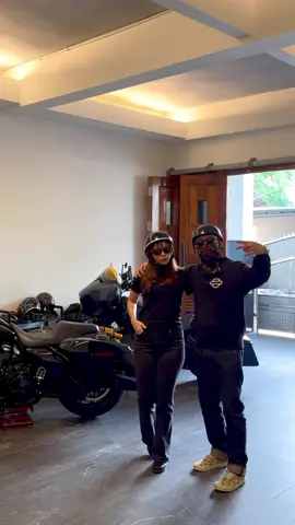 aku + kamu + harley 🤍🤍 #harleydavidson #streetglide #roadking #ironheartdenim #performancebagger @R 