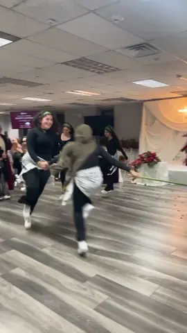 When the crowd is hyped >> 🔥 #dabka #ArabTikTok #palestinian #fyp #freepestine🇵🇸❤️✌️ 