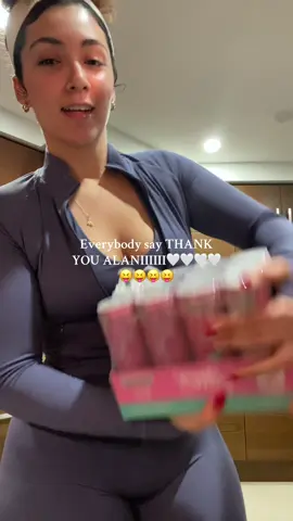 Wearing new @Oner Active dropping Dec 11th 12PM ET| code zainab🤍 also THANK YOU TO @Alani Nutrition for keeping me stocked up ily🤍🤍 #fyp 