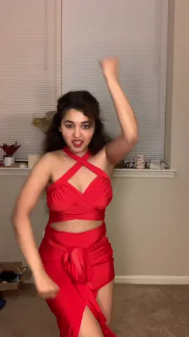 Another besos version here @Myra | Dance and Stories  #bollywooddance #bollytok #desitiktok #desidance #besos #besosdance 