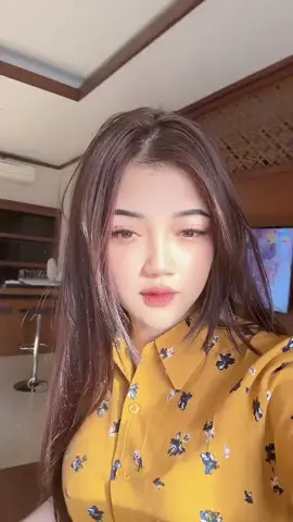 Nikmatilah masa kesendirianmu dengan cara bersyukur dan ikhlas 🤲💪 Pesona botol Yakult ♥️