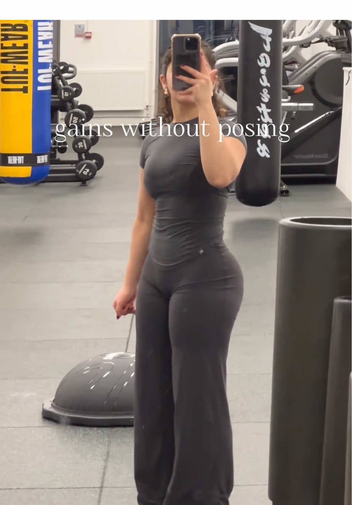 flares have my heart #gym #gymwear #gymgains #viral #fyp 