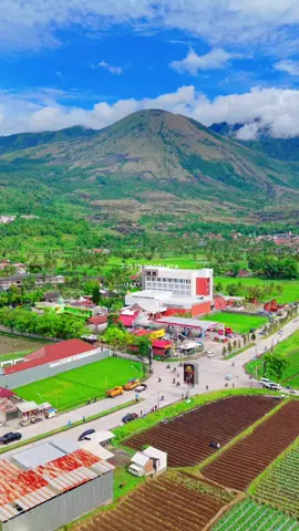 Vibes kota Garut di pagi hari yg cerah 🤩 #garut #exploregarut #gunungguntur #dronevideo 