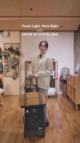 Kalau punya duffle ini sih, liburan jadi makin satset dan seru! Safar 20 Duffle Bag, dengan kapasitas 20L siap nemenin dan bawa barang persiapan liburan akhir tahun kamu!  Spill liburannya kemana dong?! #EIGERAdventure #EIGER1989 #DuffleBag #Holiday 