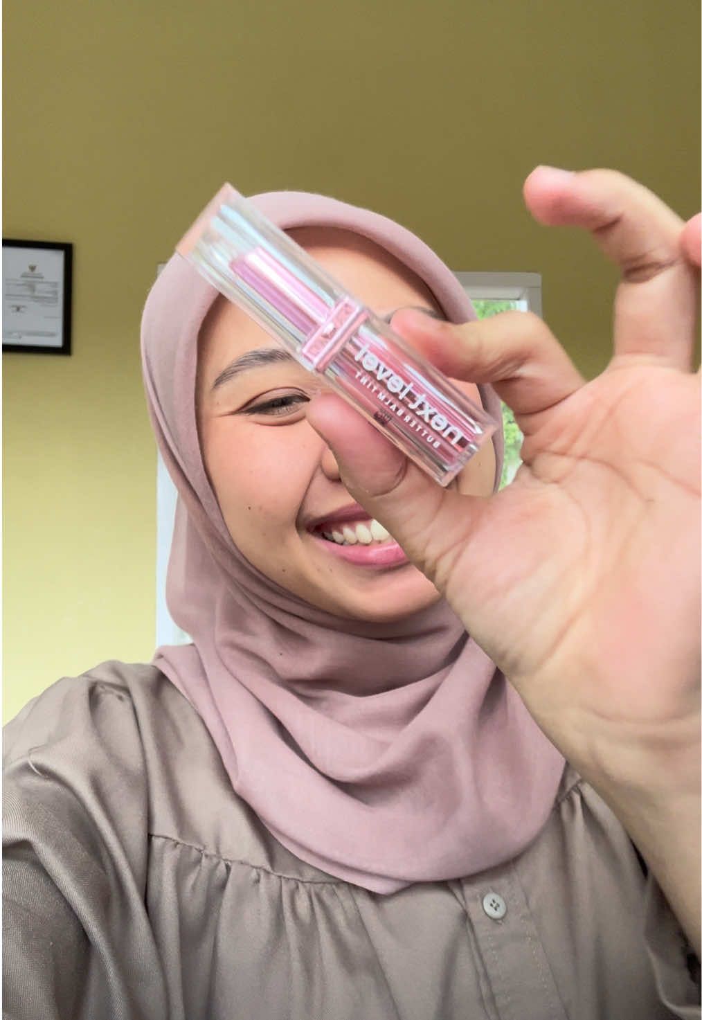 Cakeup banget warnanya 😍 #hanasui #butterbalmtint #fypage #fypシ #lipbalm 