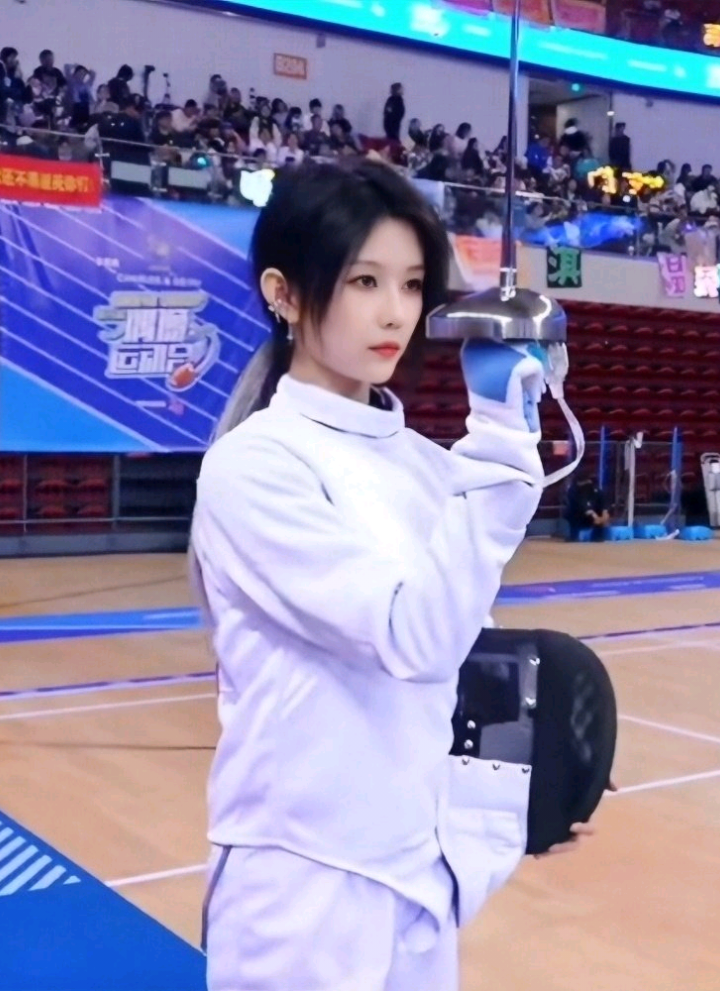 [251206] hội thao 2025 kiểu nào cũng vỡn được #từsởvăn #徐楚雯 #gnz48teamz #sunkhavan 