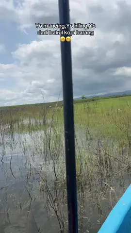 Ngopi sambil kapal kapalan, yokk yang kopi yang kopi😂, #mancing #nyobok #wadukgajahmungkur #wonogiri24jam #lewatberanda 