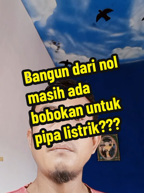 Membalas @tukang.bangunan633 Kalau bangun dari nol jangan sampe ada bobokan untuk pipa listrik guys, rugi waktu rugi biaya jadinya #instalasilistrik #bangunrumah #pemborong #boedoetsomad 