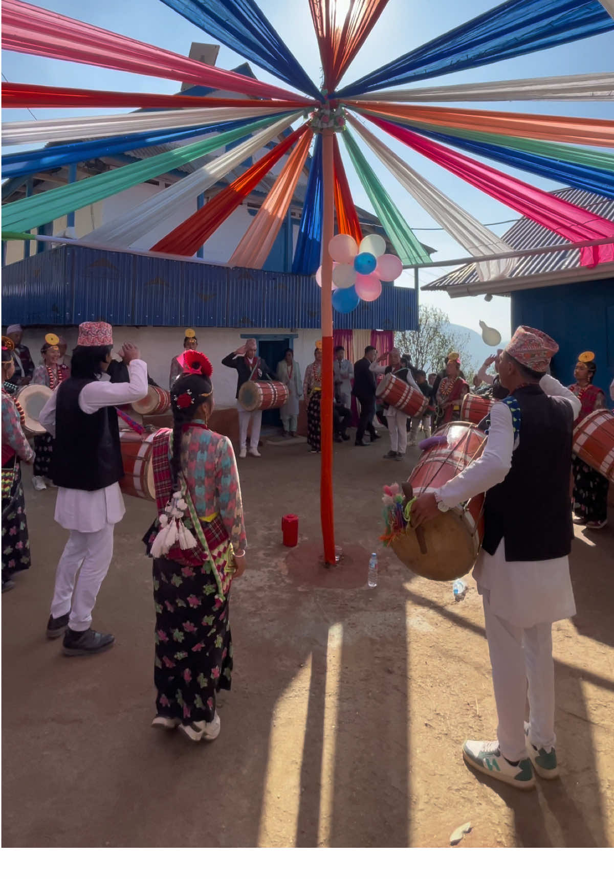 आज सम्मको उत्कृष्ट नाच 🍀 #weddingphotoshoot #Limbuwedding #LimbuCulturalwedding #panchthar #cholungstudio @Bhupenlimbu11 @Cholung Studio Phidim @Phungso Limbu Jabegu 