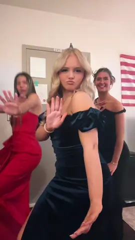 did we eat @oliviaaa @liv raymond😹 #aphi #formal #ou #oklahoma #withoutlilian