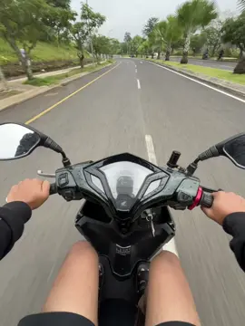 Liatin orang lari #variokzr #variomodifikasi 