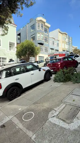 Not the Waymo Standoff in San Francisco #waymo#ai #sanfrancisco #selfdrivingcar #rideshare 