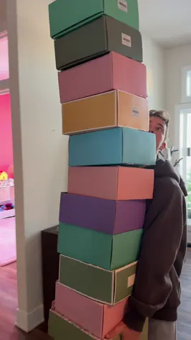 She is gonna love this.. he found the perfect gifts for mom 🎁 #christmasgiftideas #giftsformom #giftsforher #christmasgift #tiktokshopholidayhaul 