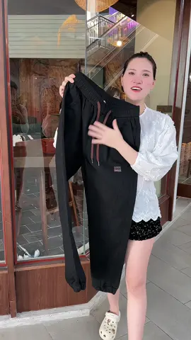 Sờ vào đã thấy mê rùiii a #quần #quannam #quanjean #quanjeannam #muataitiktokshop 