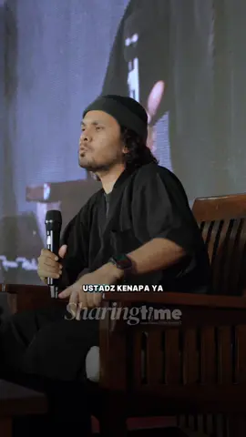 Entah berhijrah ataupun tidak, seseorang tidak akan luput dari ujian jika memang sudah takdirnya. Yang membedakan adalah cara menghadapi dengan sabar atau putus asa💪🏻💫 〰️〰️〰️〰️〰️〰️〰️〰️〰️〰️〰️〰️〰️〰️〰️ Jadwal sharing time UHA insyaallah: 7 Desember: MAKASSAR 21 Desember: PADANG 18 Januari: PONTIANAK 25 Januari: KENDARI 22 Februari : JAKARTA Cara daftarnya di website ➡️ sharingtimeuha.com 😊 #sharingtime #hananattaki #ayahamanah #padang #kendari