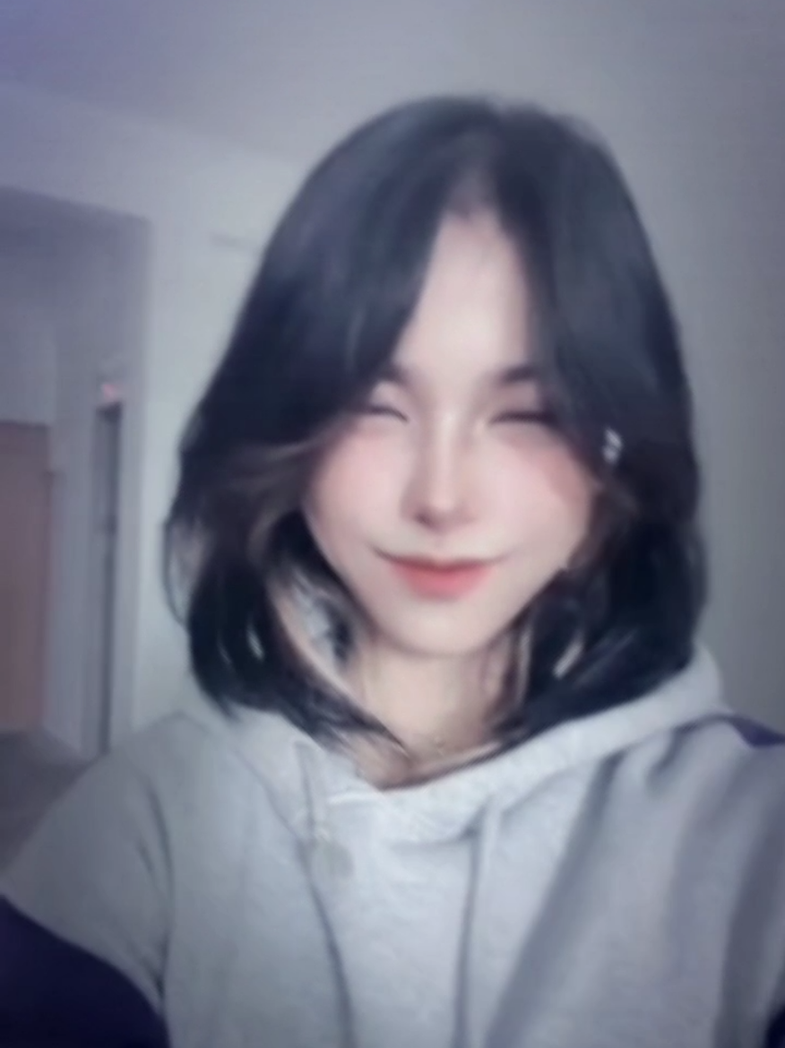 gemeshh🌹👀 - - - - mine/@ナナ  #shorthair #wolfcut #girlhairstyle #hairstyle #fyp 