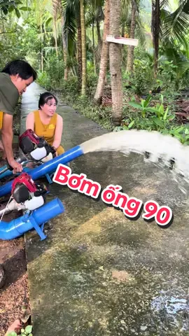 Bơm nước ống 90 động cơ 4 thì 