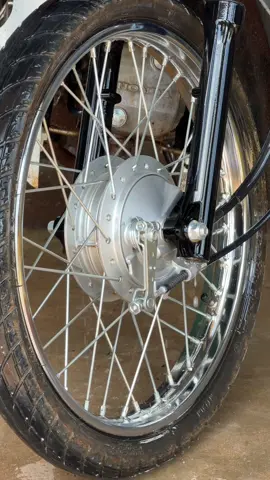 Ố vàng rỉ sét bám trên xe lâu năm. Hãy thử rửa bằng sản phẩm rửa xe đa năng này nhé #vu79shop #vesinhxe #tayruadanang #tayriset #tayovang 