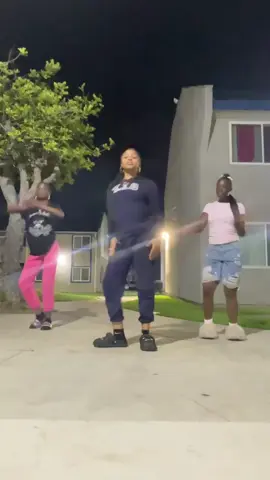 Dc:@Yani🎀 #viraltiktok #zyxcba #cali #la #fypシ゚viral 