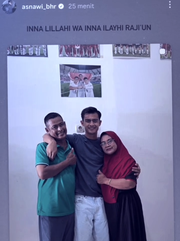 innalilahi wa innailaihi Raji'un 🥺🥀 Kabar duka dari dunia sepak bola Tanah air. Ayah Pratama Arhan Sutrisno, dikabarkan meninggal dunia pada hari Minggu (7-12) hari ini. Semoga keluarga yang ditinggalkan diberi ketabahan, dan semoga amal ibadah nya diterima oleh Allah SWT amin. #pratamaarhan 