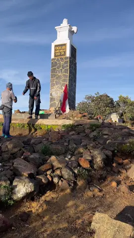 the best experience mendaki gunung untuk yang pertama kalinya  06 Des 2025 #lawu #lawumountain  #lawu3265mdpl #pendakifomo 