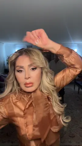 Got my hair professionally done & of course we had to celebrate with a duo dance 😜 #salonfresh 