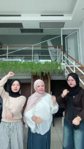 Bisa juga ikutan ta tuntuang meskipun bukan jj bersuntiang🤣 maap gorden rubuh🙏🏼#fyp 