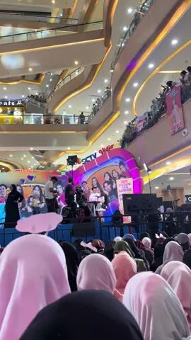 Gemessnyaa😍#aqeelacalista #harryvaughan #harqeel #lovefest 