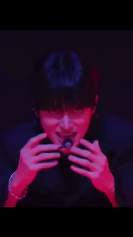 251206 AAA Wooyoung focus 🐈‍⬛ #우영 #wooyoung #wooyoungateez #ateez #atiny 