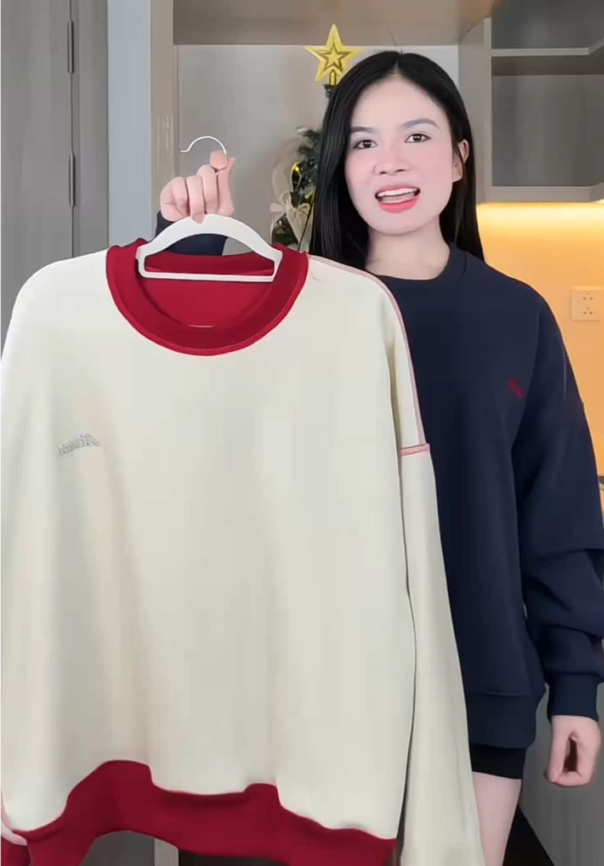 [DEAL MỞ BÁN] Áo sweater thêu 