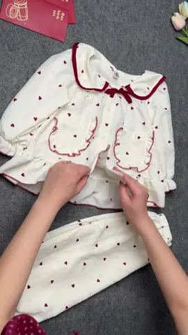 Set bộ thu đông chấm bi cho bé #thoitrangtreem #setboxinh #bodaitaychobe #setbothudong #setbobe 