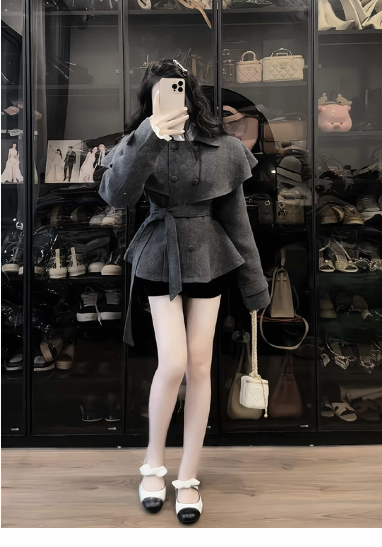 Yêu một người thì là bản năng, nhưng chấp nhận một người và tính cách của họ thì là bản lĩnh. Người thật sự yêu bạn họ sẽ không cố găng thay đối bạn theo cách họ muốn, thay vì mong bạn trở thành một con người khác thì họ sẽ mong bạn được là chính mình. 🕊️ #nhactrend #trending #fybシ 