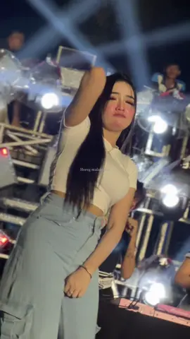 @andin_ds #karnavalrejoagung #karnavaljombang #foryou #fyp #dancer @DJ Ricko Pillow Official 