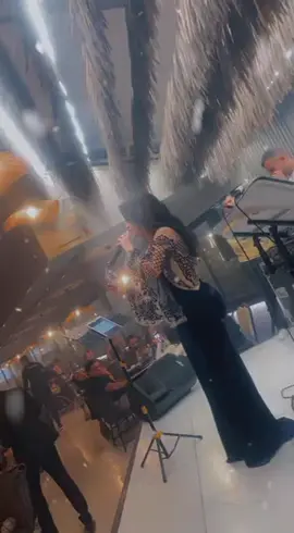 بنيتي الحبوبه حلوه وطيوبه  حفلات قمر الزمان جديد  #حفلات #قمر_الزمان #العراق #بغداد #اربيل @الفنانه قمر الزمان 