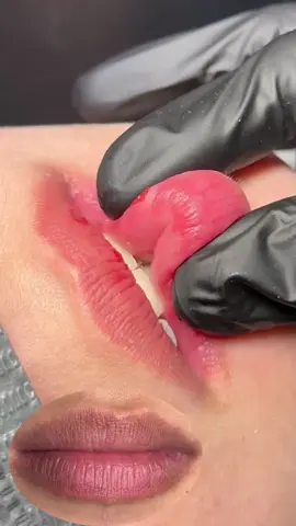 Sắp bong rồi, đẹp tới nơi rồi… Tết này môi xinh hết phần người khác💋 #khuthammoi #phunmoitunhien #phunmoidep  #phunxambaria #phunxamthammy 