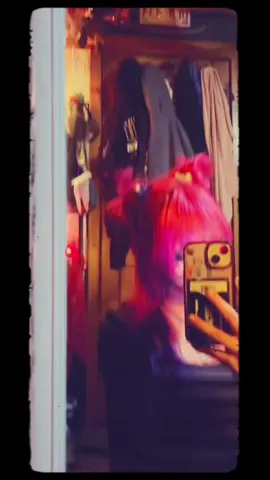 In the middle #pinkhair #alt #fyp #purplehair  