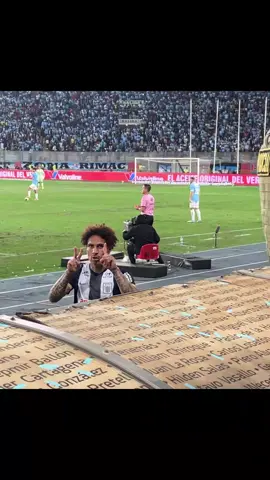 JAJAJA #sportingcristal #paologuerrero #extremoceleste #fyp #perú 