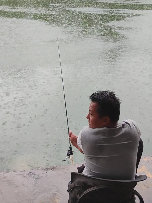 Sistem CnR  cuma bayar 7 rb bisa mancing sepuasnya  Buka setiap hari mulai pukul: 10:00 Sampai 18:00 #mancing #boncos #strike #angler #story 