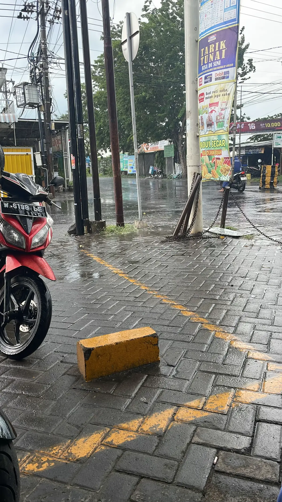 see you tahun depan #rockinsurabaya #rockinsurabaya2025 #lapanganbumimarinigunungsari #punkrock #prayforsumatrabarat 