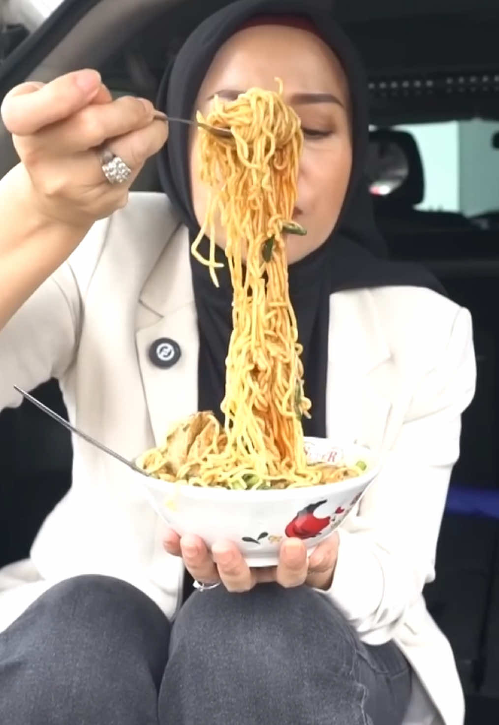 Mie Ayam Bakso Pak Wahyu Ciketing Udik Cileungsi Bogor (cr: Shanty Denny) #mieayambakso #mieayam #baksodaging #shantydennymakanbakso #bakso 