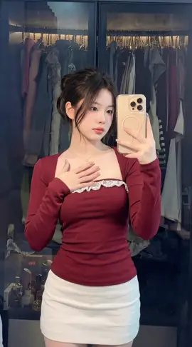 Set Áo Ôm Body Cúp Viền Ren Kèm Khoác Tay Dài Phối Váy Ngắn 🍓