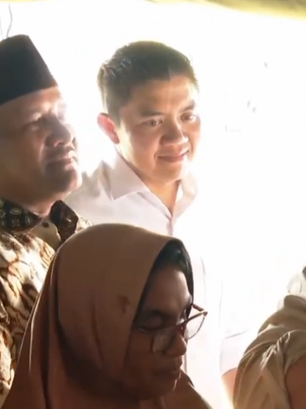 senyum sekelibet, kamera gempa ga ngaruh. senyumnya tetep bikin mood hari²ku😖✨ #letkolteddy #tedsky89 #sukateddy 