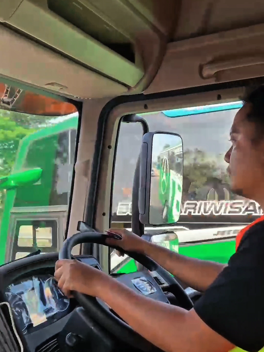 kembali meriliskan faw jh6 #sibasurya #siba #sibasurya_punya_cerita #faw #fawtrucks #fawjh6 #fawjh6_460hp #fyp #foryou #berandatiktok 