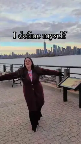 Define Myself is out now on all major download and streaming platforms ♥️ 🙌 there is also a direct 🔗 in my bio that you can download the song from 🎉 @Marcus Maison  #definemyself #charts  #empowerment #selflove #fyp 