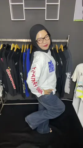 longsleeve dari @ROWNDIVISION.STORAGE 