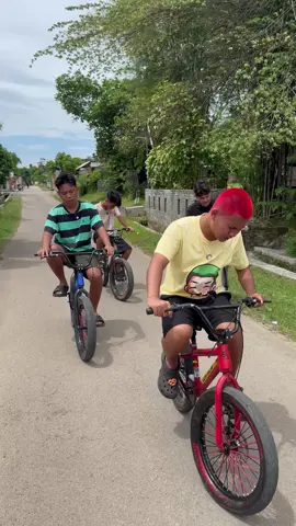 Kalian pernah ga si main sepeda sama temen sambil masang knalpot dari botol #fyp #ceritakita #tipetipeomped #sketsakomedi