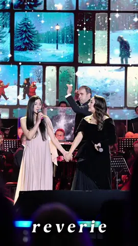 Astăzi, într-o zi de duminică, momentul acesta pare aproape ca o rugăciune. Mă bucur enorm că în turneul “Reverie” o am alături pe Maria Coman, un om frumos, cu o sensibilitate aparte. Împreună aducem sărbătorile mai aproape de oameni, cu colinde, emoție și liniște în suflete.  Ne pregătim cu emoție și bucurie și ne vedem diseară pentru a doua seară de “Reverie” la Bacău! ❤️ Mulțumesc, Maria, că ești parte din magia acestui turneu!