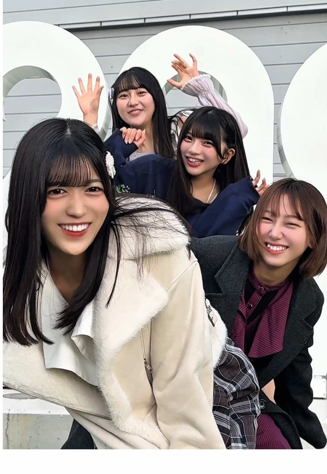 飛び出てきます🐇💨💕 全国ツアー開催中🗾🌈 ポッポー #Mooove! 2nd LIVE TOUR 2025「地球はムーブで回ってる! by️ムーブ電鉄」🚃💨✨ 　 \✨ツアーファイナルにて新体制お披露目✨/ 【LINE CUBE公演】一般販売中☑️ ↪︎ https://x.com/moooveworld/status/1962863154763018377?s=12 　 　 💙姫野ひなの　@姫野ひなの☃️💙  ❤️赤間四季　@赤間四季🐼❤️‍🔥  💚久喜なほ　@久喜なほ🍀  🩷愛梨ここ　@愛梨ここ  #Mooove! #ムーブ! #全国ツアー #アイドル