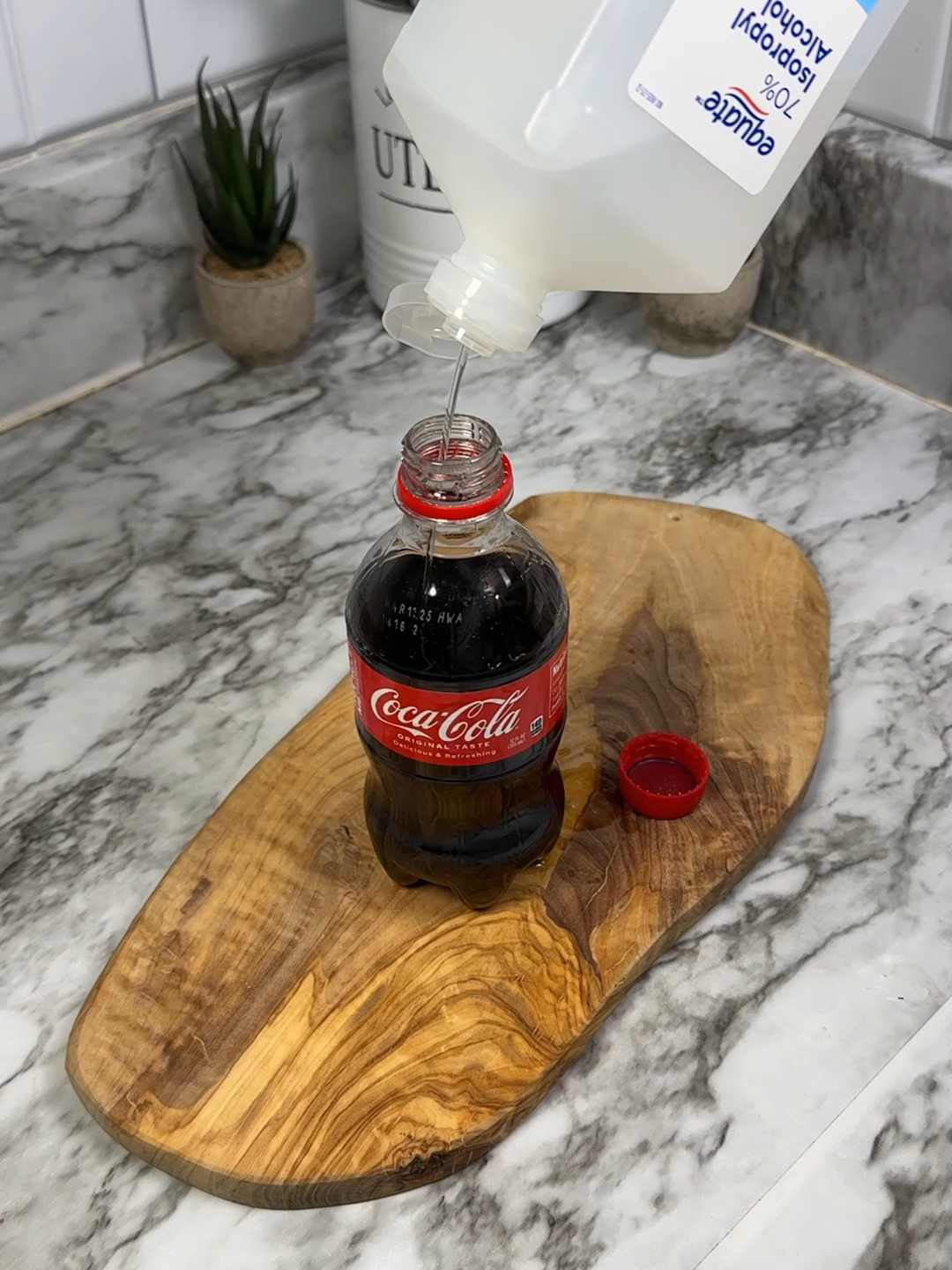 This one hack will make you never buy cleaner again #cleaning #lifehacks #cocacola