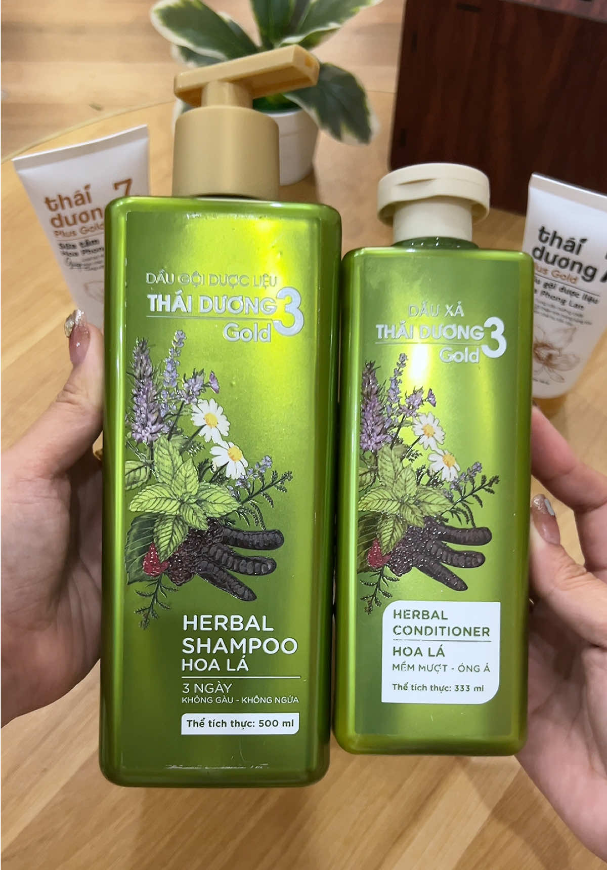 Vào giỏ hàng chọn quà nha các bác #daugoithaoduoc #daugoisaothaiduong #daugoiduoclieu #xuhuong #tranghatay96 